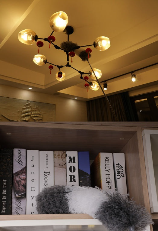 Fluffy Feather Duster That Makes Cleaning Light and Easy